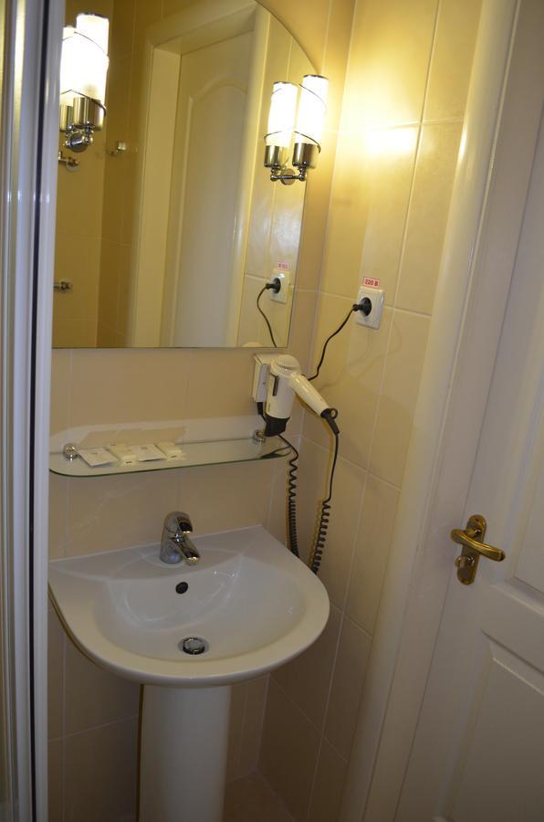 Transit Hotel Dyakovtsy المظهر الخارجي الصورة